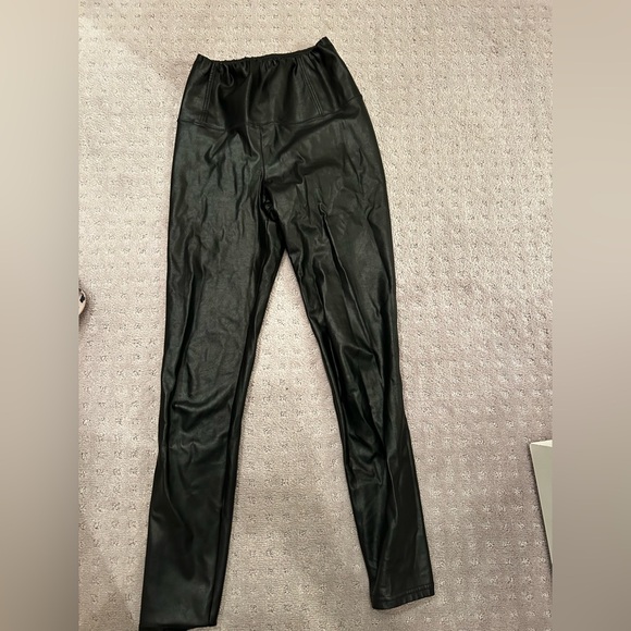 Wilfred Daria pants xs vegan leather leggings - Picture 2 of 3